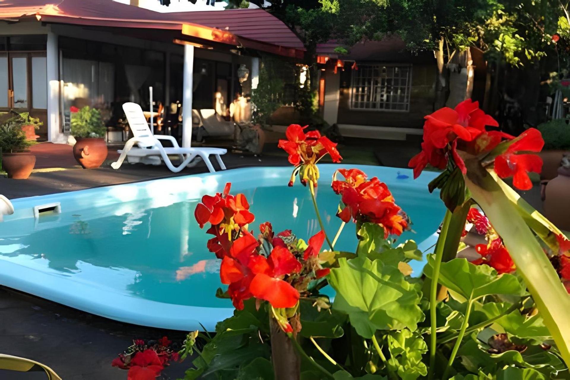 Cabanas Con Piscina En La Entrada De Oberá Exterior foto